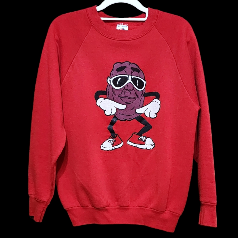 Vtg 1980's California Raisins Red Sweatshirt Size M Fruit of the Loom Sweater